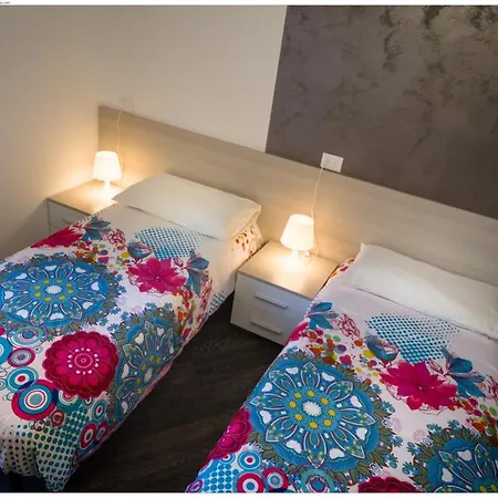 Casa Acquario Vintage דירה